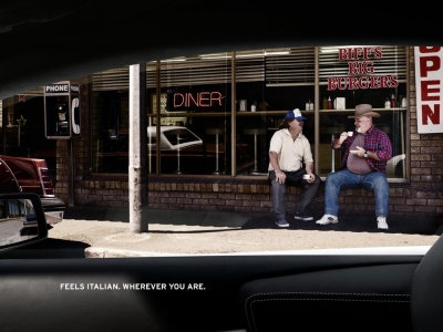 تصویر تبلیغاتی لامبورگینی حس ایتالیایی: فست فود