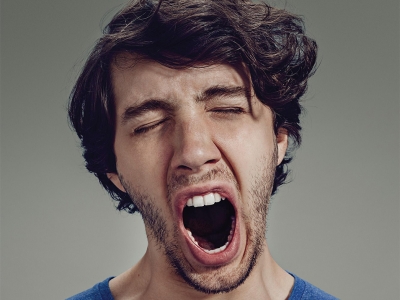 تصویر تبلیغاتی مک‌دونالد: یه گاز با خمیازه ۴